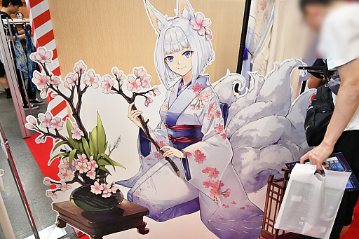 画像ギャラリー No.032のサムネイル画像 / セントルイスの1/1胸像も展示されていた「アズレン 6th Anniversary Fes.」会場レポート。4年振りのお祭りに,指揮官たちは大盛り上がり