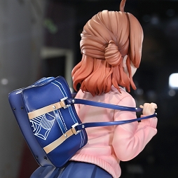 画像ギャラリー No.012のサムネイル画像 / 「ワンダーフェスティバル2025[冬]」フォトレポート。「学マス」花海佑芽のフィギュアは彩色見本も。「NIKKE」「ゼンゼロ」関連も豊作