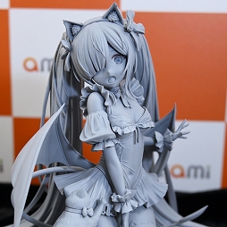 画像ギャラリー No.080のサムネイル画像 / 「ワンダーフェスティバル2025[冬]」フォトレポート。「学マス」花海佑芽のフィギュアは彩色見本も。「NIKKE」「ゼンゼロ」関連も豊作