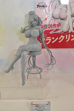 画像ギャラリー No.052のサムネイル画像 / ワンフェス2025[夏]レポート。「アズールレーン」だけでなく「勝利の女神：NIKKE」や「学園アイドルマスター」のフィギュアも充実