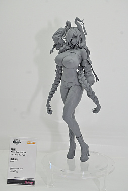 画像ギャラリー No.058のサムネイル画像 / ワンフェス2025[夏]レポート。「アズールレーン」だけでなく「勝利の女神：NIKKE」や「学園アイドルマスター」のフィギュアも充実