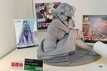 画像ギャラリー No.077のサムネイル画像 / ワンフェス2025[夏]レポート。「アズールレーン」だけでなく「勝利の女神：NIKKE」や「学園アイドルマスター」のフィギュアも充実