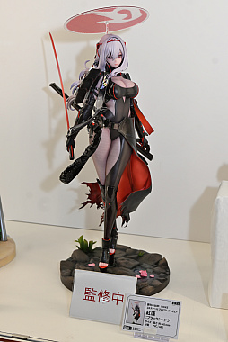 画像ギャラリー No.080のサムネイル画像 / ワンフェス2025[夏]レポート。「アズールレーン」だけでなく「勝利の女神：NIKKE」や「学園アイドルマスター」のフィギュアも充実