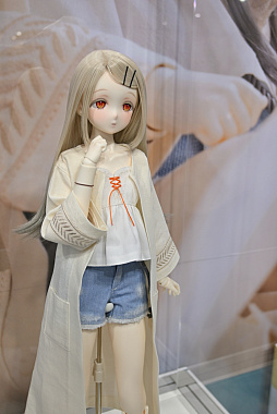 画像ギャラリー No.098のサムネイル画像 / ワンフェス2025[夏]レポート。「アズールレーン」だけでなく「勝利の女神：NIKKE」や「学園アイドルマスター」のフィギュアも充実