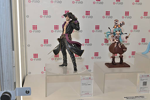 画像ギャラリー No.181のサムネイル画像 / ワンフェス2025[夏]レポート。「アズールレーン」だけでなく「勝利の女神：NIKKE」や「学園アイドルマスター」のフィギュアも充実