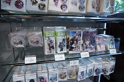 画像ギャラリー No.038のサムネイル画像 / 「刀使ノ巫女」SQUARE ENIX CAFEとのコラボ内容をレポート。フードやドリンクのほか，貴重な資料展示も