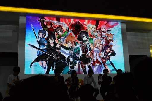 画像ギャラリー No.008のサムネイル画像 / ［TGS 2017］「ソード・アート・オンライン」に新展開。新作アプリ「SAO インテグラル・ファクター」が発表されたステージイベントをレポート
