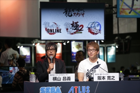 画像ギャラリー No.015のサムネイル画像 / ［TGS 2017］蝶野正洋氏をゲストに迎え，「龍が如く 極2」「龍が如く ONLINE」「北斗が如く」を紹介。真島吾朗のカラオケ新曲も披露されたステージをレポート