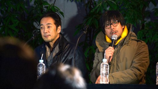 画像ギャラリー No.016のサムネイル画像 / 「龍が如く 極2」のファンイベントが大阪・道頓堀で開催。未公開シーンが披露されたステージの模様をスタッフ合同インタビューと共に掲載