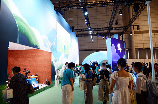 画像ギャラリー No.008のサムネイル画像 / ［TGS2022］「Sky 星を紡ぐ子どもたち」ブース フォトレポート。東京ゲームショウの会場にファンが集う癒しの空間が現れる