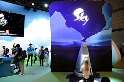 画像ギャラリー No.010のサムネイル画像 / ［TGS2022］「Sky 星を紡ぐ子どもたち」ブース フォトレポート。東京ゲームショウの会場にファンが集う癒しの空間が現れる