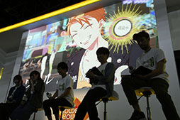 画像ギャラリー No.011のサムネイル画像 / ［TGS 2017］スマホアプリ第一弾「LayereD Stories 0」も発表。声優オーディションで優勝した柳 晃平さんと白砂沙帆さんも登場した「Project LayereD」ステージをレポート