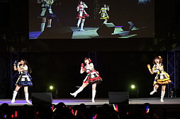 画像ギャラリー No.047のサムネイル画像 / ［TGS 2017］「IM@S GAME SHOW 2017」をレポート。出演者対決のなかで「アイマス ステラステージ」の実機プレイが初公開