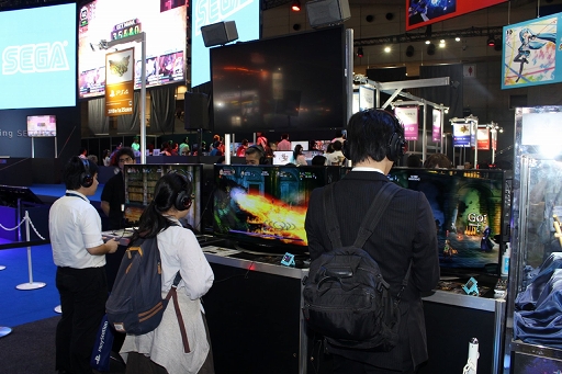 画像ギャラリー No.012のサムネイル画像 / ［TGS 2017］「ドラゴンズクラウン・プロ」「十三機兵防衛圏」スペシャルステージをレポート。古川未鈴さんと磯村知美さんが両作品をチェックした
