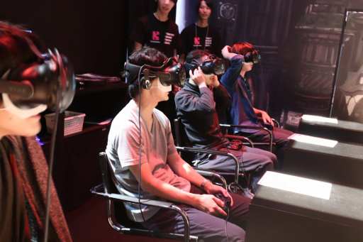 画像ギャラリー No.004のサムネイル画像 / ［TGS 2018］電脳少女シロが撃ち，ばあちゃるが踊る!?　KLabブースで「禍つヴァールハイト」のVR体験をしてきた