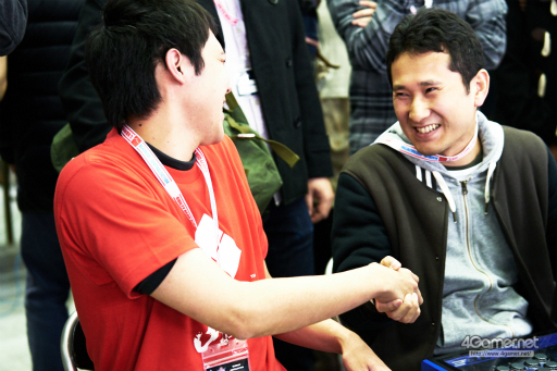 画像ギャラリー No.032のサムネイル画像 / ［EVO Japan］「ストV AE」を始めとした3タイトルの2日目進出者と「ARMS」部門優勝者が決定したEVO Japan 2018初日Twitterまとめ