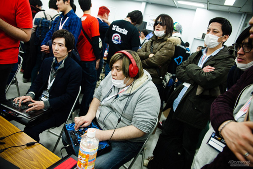 画像ギャラリー No.101のサムネイル画像 / ［EVO Japan］「ストV AE」を始めとした3タイトルの2日目進出者と「ARMS」部門優勝者が決定したEVO Japan 2018初日Twitterまとめ