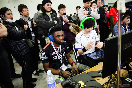画像ギャラリー No.172のサムネイル画像 / ［EVO Japan］「ストV AE」を始めとした3タイトルの2日目進出者と「ARMS」部門優勝者が決定したEVO Japan 2018初日Twitterまとめ