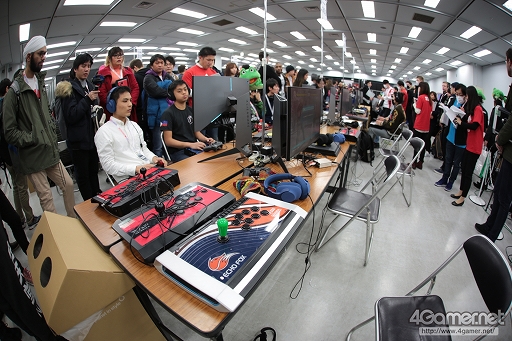 画像ギャラリー No.026のサムネイル画像 / ［EVO Japan］「BBCF」「KOF XIV」の優勝者が決定した2日目Twitterまとめ。「ストV AE」など4タイトルで最終日進出者が決定