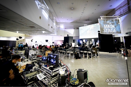 画像ギャラリー No.043のサムネイル画像 / ［EVO Japan］「BBCF」「KOF XIV」の優勝者が決定した2日目Twitterまとめ。「ストV AE」など4タイトルで最終日進出者が決定