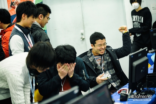 画像ギャラリー No.050のサムネイル画像 / ［EVO Japan］「BBCF」「KOF XIV」の優勝者が決定した2日目Twitterまとめ。「ストV AE」など4タイトルで最終日進出者が決定