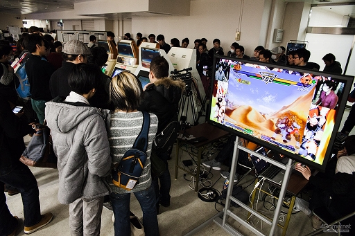 画像ギャラリー No.096のサムネイル画像 / ［EVO Japan］「BBCF」「KOF XIV」の優勝者が決定した2日目Twitterまとめ。「ストV AE」など4タイトルで最終日進出者が決定