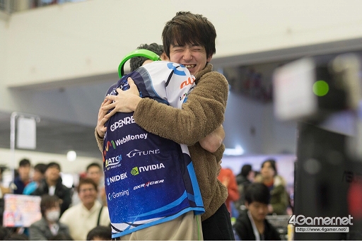 画像ギャラリー No.199のサムネイル画像 / ［EVO Japan］「BBCF」「KOF XIV」の優勝者が決定した2日目Twitterまとめ。「ストV AE」など4タイトルで最終日進出者が決定