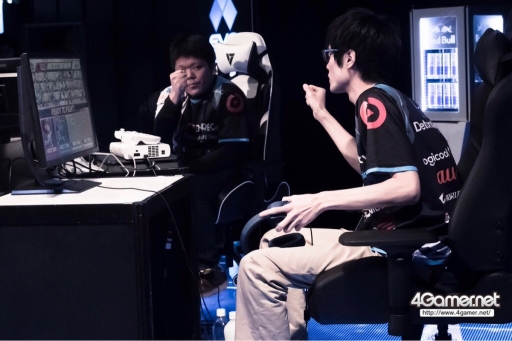 画像ギャラリー No.028のサムネイル画像 / ［EVO Japan］熱戦が繰り広げられたEVO Japan 2018の全日程が終了。「ストV AE」「GGXrd Rev2」「鉄拳7」「スマブラWii U」の優勝者が決定した最終日Twitterまとめ