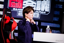 画像ギャラリー No.025のサムネイル画像 / ［闘会議2018］「ストリートファイターV AE」闘会議GP決勝大会レポート。優勝賞金200万円を獲得したのは板橋ザンギエフ選手