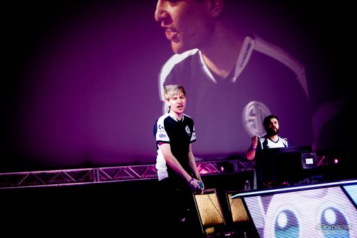 画像ギャラリー No.013のサムネイル画像 / ［EVO2018］ついに最終日，「DBFZ」「SFV」など５タイトルの決勝が行われる「EVO2018」3日目Twitterまとめ。世界最高峰の戦いを目撃しよう