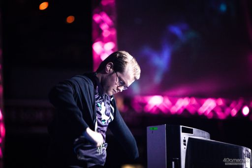 画像ギャラリー No.017のサムネイル画像 / ［EVO2018］ついに最終日，「DBFZ」「SFV」など５タイトルの決勝が行われる「EVO2018」3日目Twitterまとめ。世界最高峰の戦いを目撃しよう