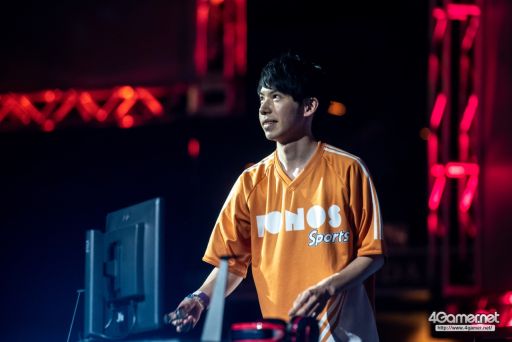 画像ギャラリー No.062のサムネイル画像 / ［EVO2018］ついに最終日，「DBFZ」「SFV」など５タイトルの決勝が行われる「EVO2018」3日目Twitterまとめ。世界最高峰の戦いを目撃しよう