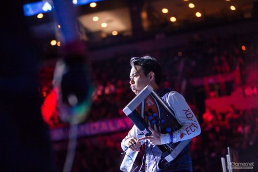 画像ギャラリー No.092のサムネイル画像 / ［EVO2018］ついに最終日，「DBFZ」「SFV」など５タイトルの決勝が行われる「EVO2018」3日目Twitterまとめ。世界最高峰の戦いを目撃しよう