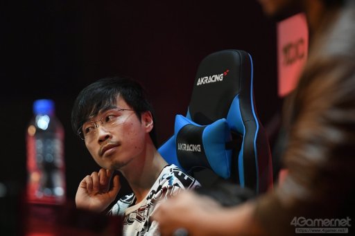 画像ギャラリー No.043のサムネイル画像 / ［EVO Japan］写真と共に振り返るDay3，現地レポートまとめ。「鉄拳7」「ストV AE」など4部門の決勝が行われ，3日間にわたる激闘が決着する