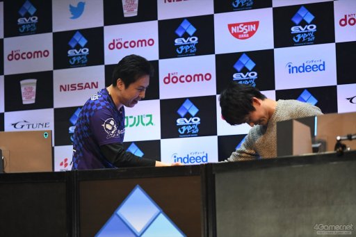 画像ギャラリー No.074のサムネイル画像 / ［EVO Japan］写真と共に振り返るDay3，現地レポートまとめ。「鉄拳7」「ストV AE」など4部門の決勝が行われ，3日間にわたる激闘が決着する