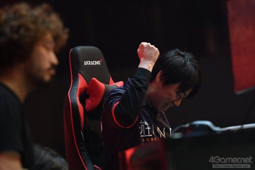 画像ギャラリー No.087のサムネイル画像 / ［EVO Japan］写真と共に振り返るDay3，現地レポートまとめ。「鉄拳7」「ストV AE」など4部門の決勝が行われ，3日間にわたる激闘が決着する