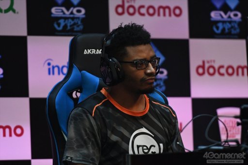 画像ギャラリー No.096のサムネイル画像 / ［EVO Japan］写真と共に振り返るDay3，現地レポートまとめ。「鉄拳7」「ストV AE」など4部門の決勝が行われ，3日間にわたる激闘が決着する