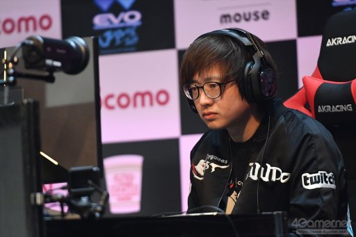 画像ギャラリー No.101のサムネイル画像 / ［EVO Japan］写真と共に振り返るDay3，現地レポートまとめ。「鉄拳7」「ストV AE」など4部門の決勝が行われ，3日間にわたる激闘が決着する