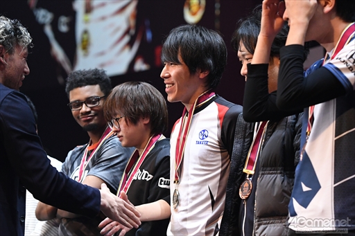 画像ギャラリー No.005のサムネイル画像 / ［EVO Japan］Grand Finalでは「ももち」をぶつけるしかないと思った――「ストリートファイターV AE」部門優勝，ももち選手インタビュー