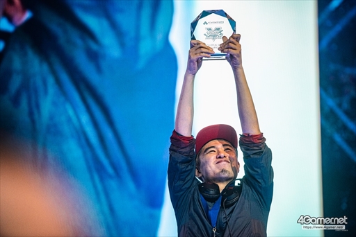画像ギャラリー No.002のサムネイル画像 / ［EVO2019］自信が確信に変わり，次の勝てるプレイにつながった――「ストリートファイターV AE」部門優勝，ボンちゃん選手インタビュー