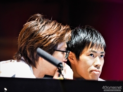 画像ギャラリー No.069のサムネイル画像 / 「ストリートファイターリーグ: Pro-JP operated by RAGE」決勝大会フォトレポート。マゴ選手率いる「MAGO SCARLET」が優勝を飾る