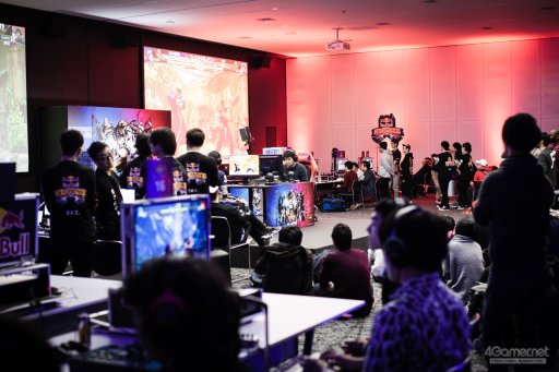 画像ギャラリー No.045のサムネイル画像 / Infiltrationが復活し，Punkが踊り，藤村が魅せた「Redbull Kumite 2019」フォトレポート。「ストV AE」のスターが愛知に集結した夢の2日間
