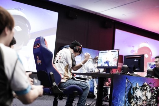 画像ギャラリー No.061のサムネイル画像 / Infiltrationが復活し，Punkが踊り，藤村が魅せた「Redbull Kumite 2019」フォトレポート。「ストV AE」のスターが愛知に集結した夢の2日間