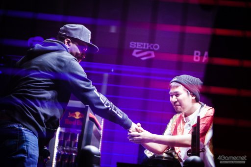 画像ギャラリー No.211のサムネイル画像 / Infiltrationが復活し，Punkが踊り，藤村が魅せた「Redbull Kumite 2019」フォトレポート。「ストV AE」のスターが愛知に集結した夢の2日間