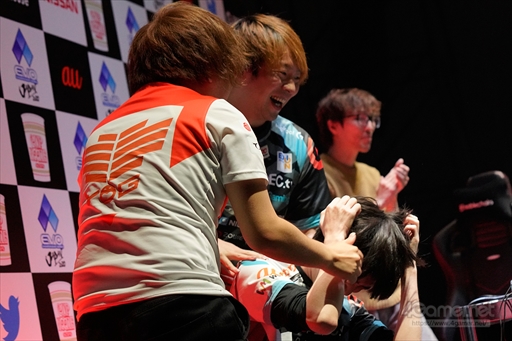 画像ギャラリー No.004のサムネイル画像 / ［EVO Japan］唯一本気になれたのが格闘ゲームだった――「ストリートファイターV AE」部門優勝，ナウマン選手インタビュー