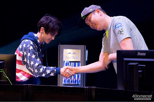 画像ギャラリー No.004のサムネイル画像 / ［EVO Japan］「ストリートファイターV AE」部門，優勝は韓国のInfiltration選手。ウメハラ選手，竹内ジョン選手のBeast2人を下す
