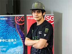 画像ギャラリー No.002のサムネイル画像 / ［TGS 2018］シンガポールのプロ格闘ゲーマーHo Kun Xian選手インタビュー。「若い選手を育ててシンガポールのシーンに貢献したい」