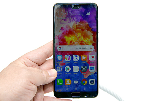 画像ギャラリー No.004のサムネイル画像 / カメラにこだわるHuaweiの新スマートフォン「P20」「P20 Pro」と,20万円超えのラグジュアリーモデル「Mate RS」を実機でチェック