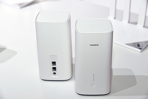 画像ギャラリー No.018のサムネイル画像 / Huawei,5G対応の2つ折りスマートフォン「Mate Xs」を発表。5G対応の新型タブレット端末もアピール