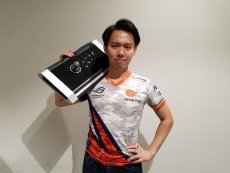 画像ギャラリー No.001のサムネイル画像 / Qanba,ハイエンドアーケードスティック「Obsidian」を1月25日に発売